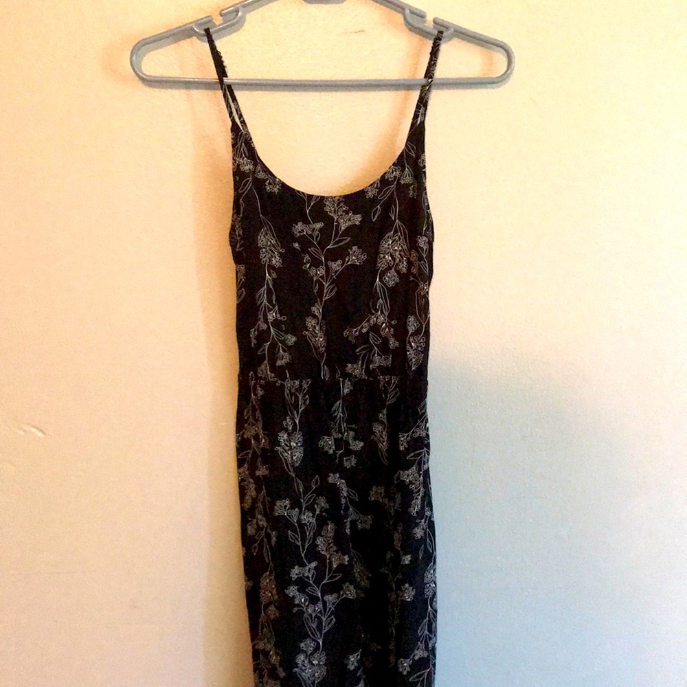 Old Navy Floral dress XS BLK/WHT